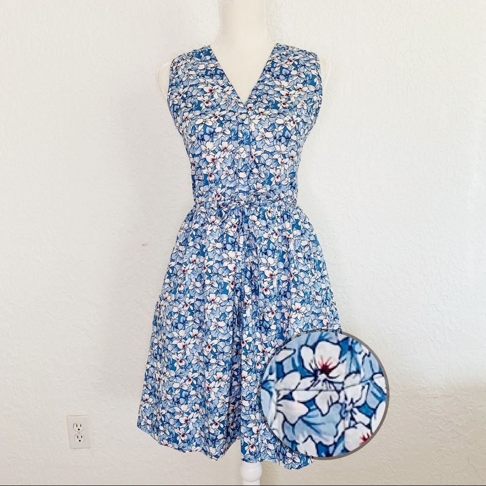 GAP Blue Floral printed shirt Dress. Size 2